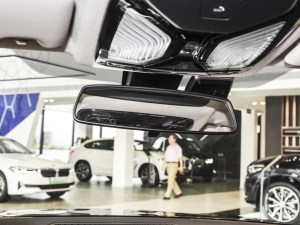 2022Ŀ 320Li M\b ܇ȺҕR