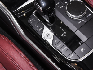 2022Ŀ 320Li M\(yn)(dng)b п؅^(q)