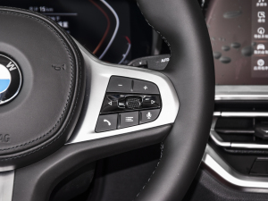 2022Ŀ 320Li M\(yn)(dng)b п؅^(q)