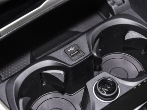 2022Ŀ 320Li M\b п؅^