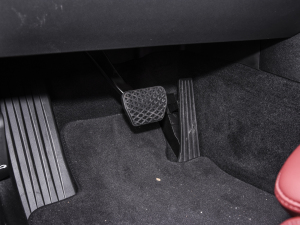 2022Ŀ 320Li M\b п؅^