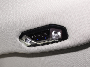 2022Ŀ 320Li M\b п؅^