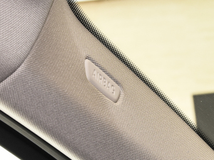 2022Ŀ 320Li M\b п؅^