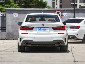 2022Ŀ 330Li xDrive M\ҹb 	