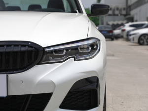 2022Ŀ 330Li xDrive M\ҹb (ji)^