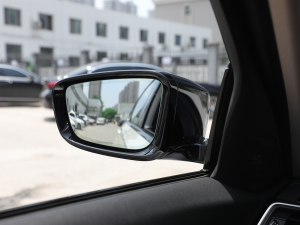 2022Ŀ 330Li xDrive M\ҹb (ji)^