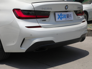 2022Ŀ 330Li xDrive M\ҹb ^