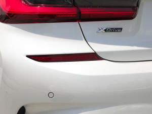 2022Ŀ 330Li xDrive M\ҹb ^