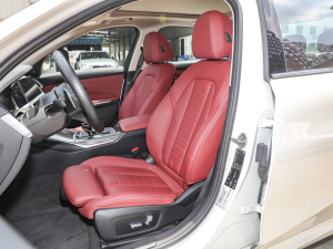 2022Ŀ 330Li xDrive M\ҹb {