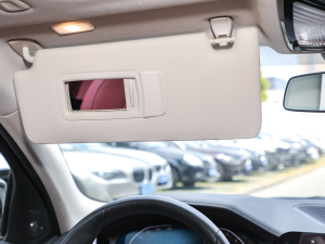 2022Ŀ 330Li xDrive M\ҹb ꖰ壨