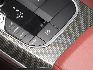 2022Ŀ 325i M\ҹb v܇Ƅ