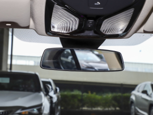 2022Ŀ 325i M\ҹb ܇ȺҕR