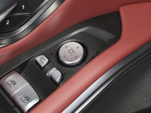 2022Ŀ 325i M\(yn)ҹb п؅^(q)