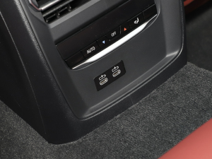 2022Ŀ 325i M\(yn)ҹb п؅^(q)