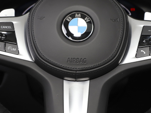 2022Ŀ 325i M\(yn)ҹb п؅^(q)