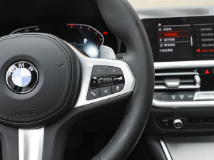 2022Ŀ 330i M\(yn)(dng)ҹb п؅^(q)