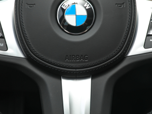 2022Ŀ 330i M\ҹb п؅^