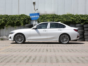 2022Ŀ 320i \b ȣ