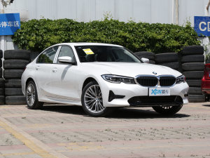 2022Ŀ 320i \b ǰ45