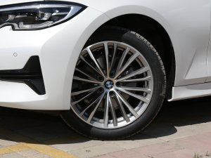 2022Ŀ 320i \b ݆Ȧ