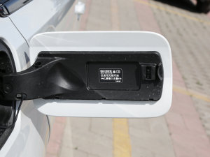 2022Ŀ 320i \(yn)(dng)b (x)(ji)^