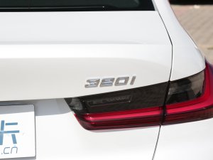 2022Ŀ 320i \(yn)(dng)b (x)(ji)^