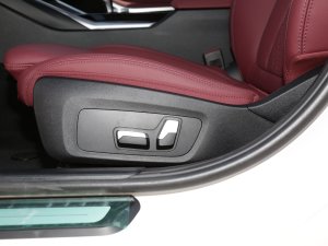 2022Ŀ 320i \b {{(dio)(ji)