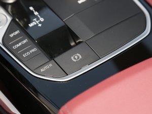 2022Ŀ 320i \b v܇Ƅ