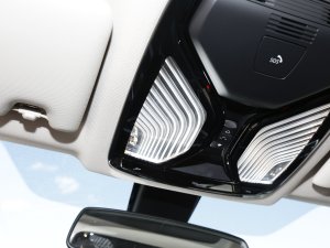 2022Ŀ 320i \b п؅^(q)