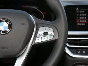 2022Ŀ 320i \b п؅^(q)