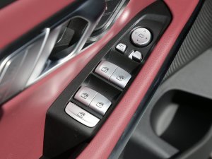 2022Ŀ 320i \b п؅^(q)