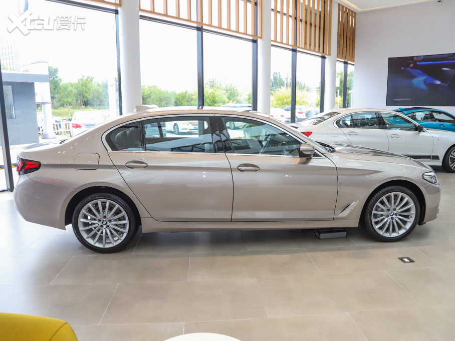 2022R5ϵ 530Li  Ab