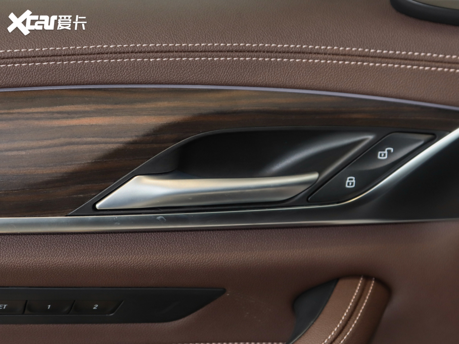 2022R5ϵ 530Li  Ab