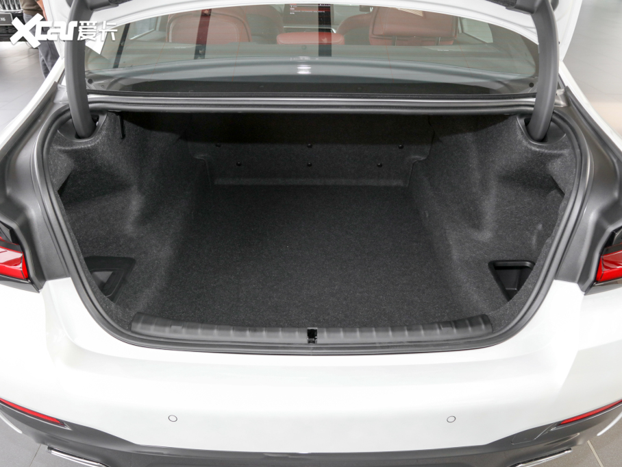 2022R5ϵ 530Li  M\b