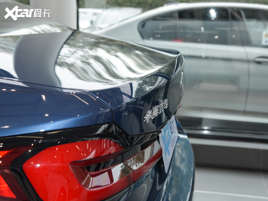 2022R5ϵ 530Li I Ab