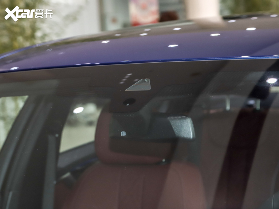 2022��R5ϵ 530Li xDrive M�\�����b