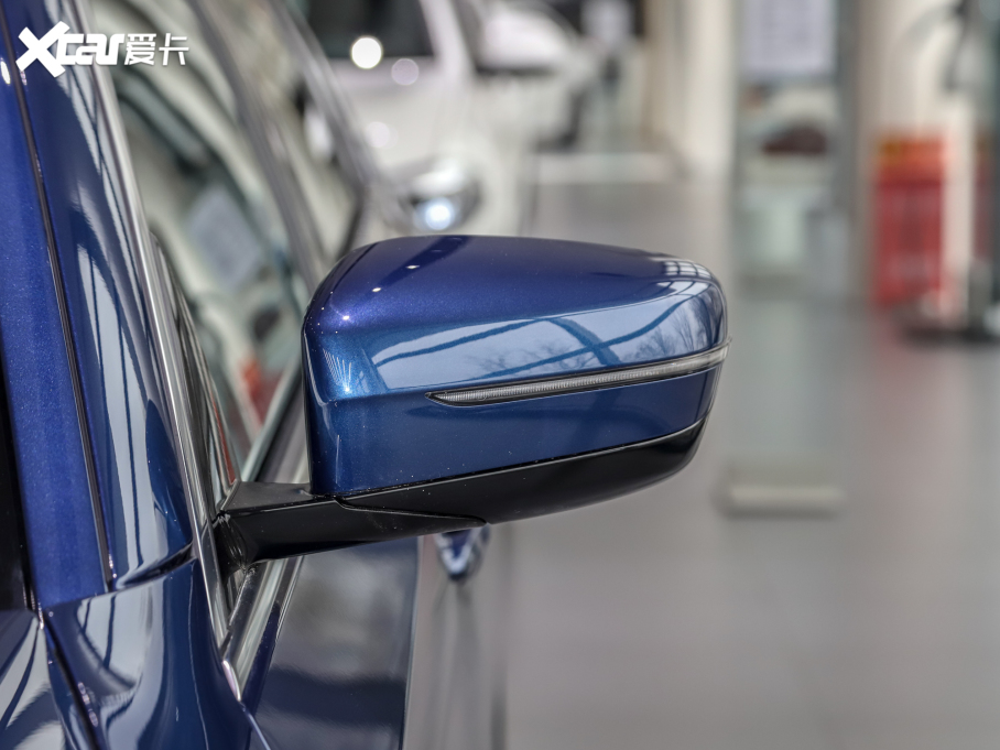 2022R5ϵ 530Li xDrive M\b