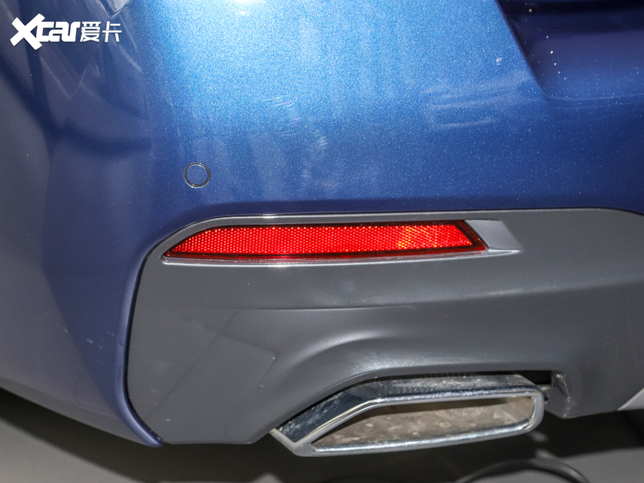 2022��R5ϵ 530Li xDrive M�\�����b