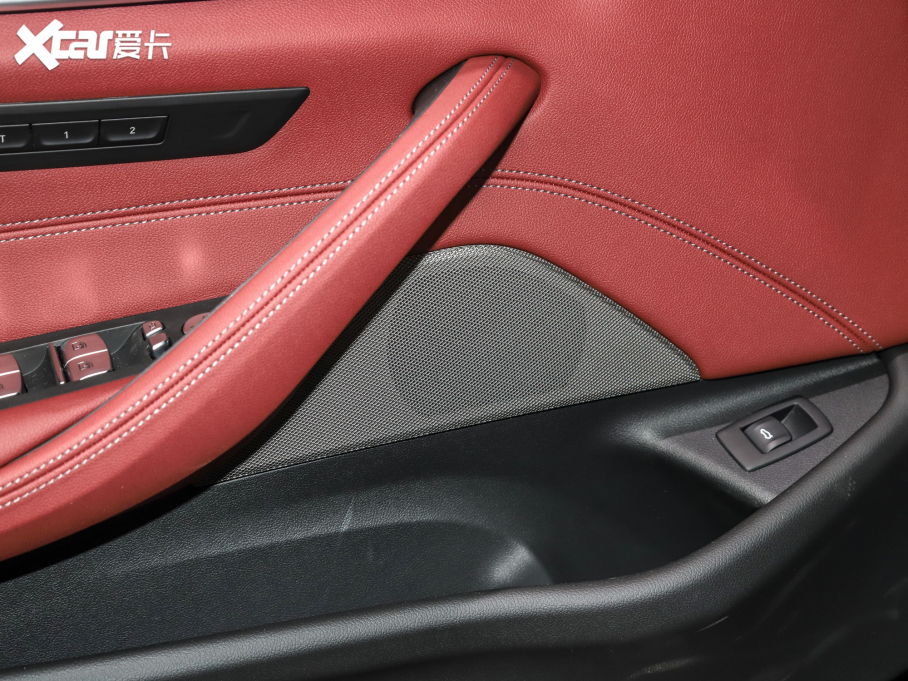 2022R5ϵ 530Li xDrive M\b