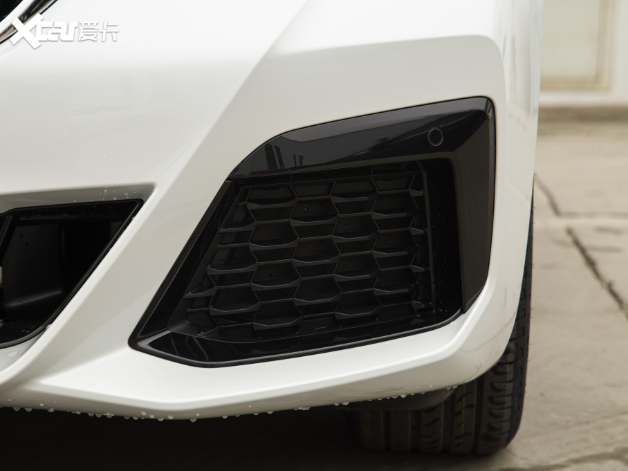 2022R5ϵ Ŀ 530Li  M\b