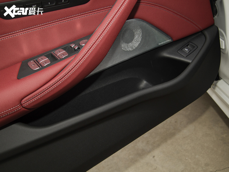 2022R5ϵ Ŀ 530Li  M\b