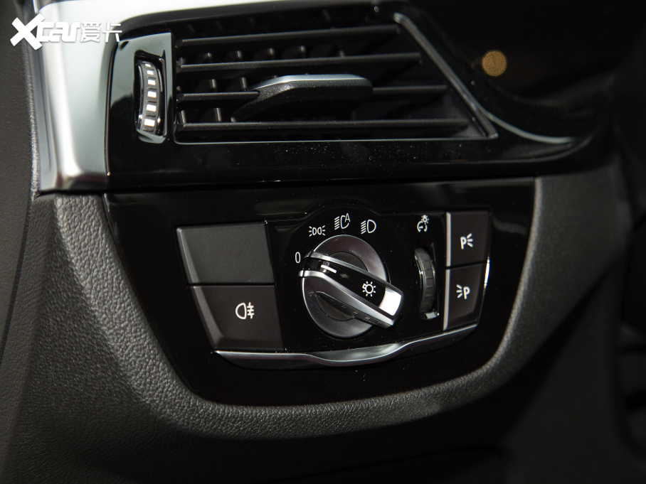 2022R5ϵ Ŀ 530Li  M\b