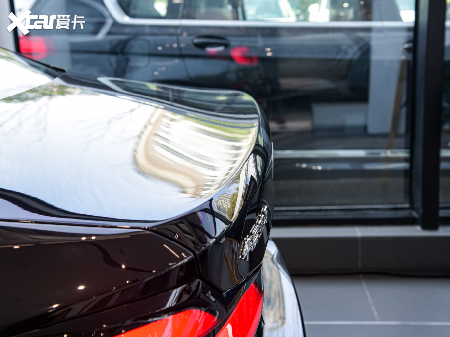 2022R5ϵ Ŀ 530Li  Ab