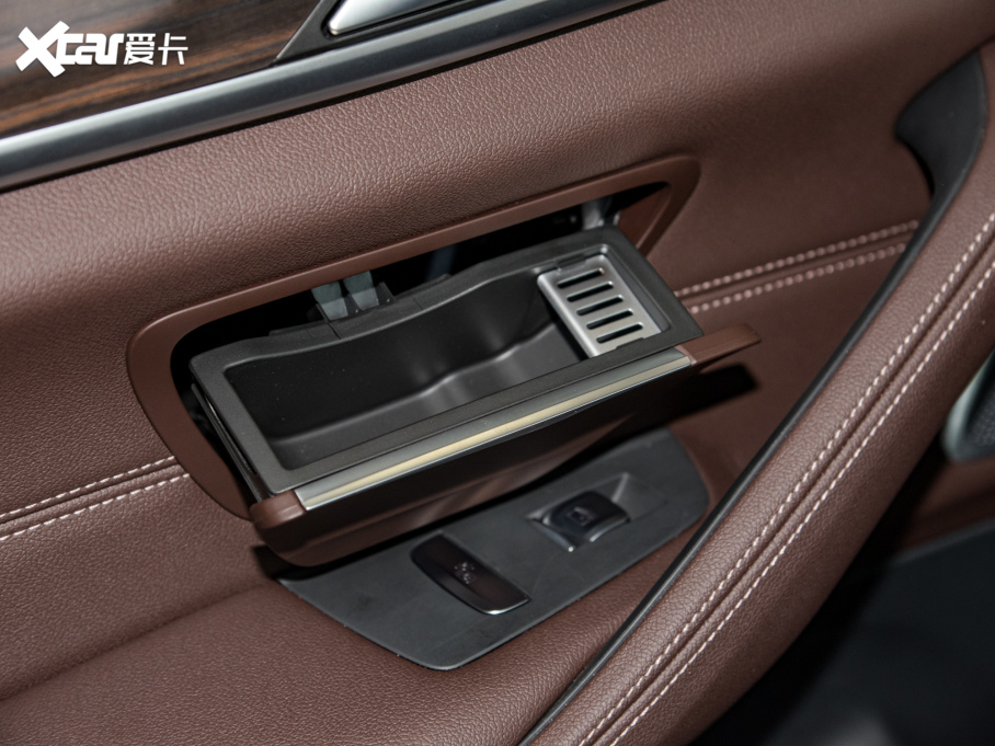 2022R5ϵ Ŀ 530Li  Ab