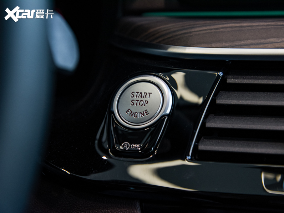 2022R5ϵ Ŀ 530Li  Ab