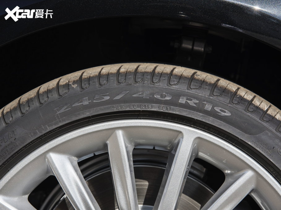 2022R5ϵ Ŀ 530Li  Ab