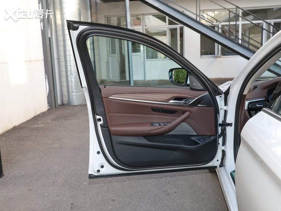 2022R5ϵ Ŀ 530Li xDrive Ab