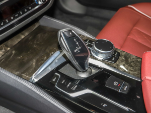 2022530Li xDrive M\b п؅^