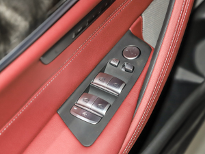 2022530Li xDrive M\b п؅^