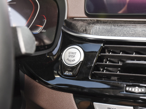 2022Ŀ 525Li Ab п؅^